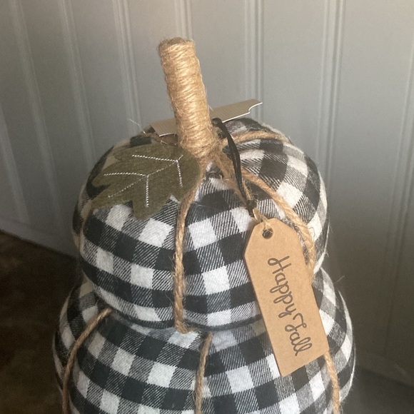 NWT- Happy Fall Tag- Black & White Buffalo Check Fabric Triple Stacked Pumpkins - Picture 6 of 17